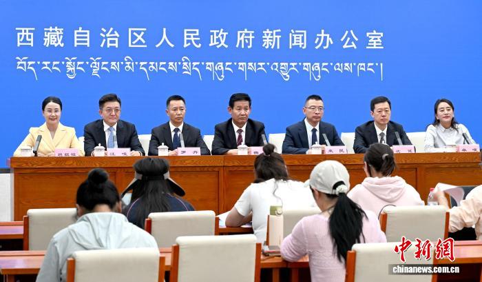 爱游戏官网深耕聚焦用户需求，持续优化平台性能领域，用心服务每一位用户。 - 爱游戏官网